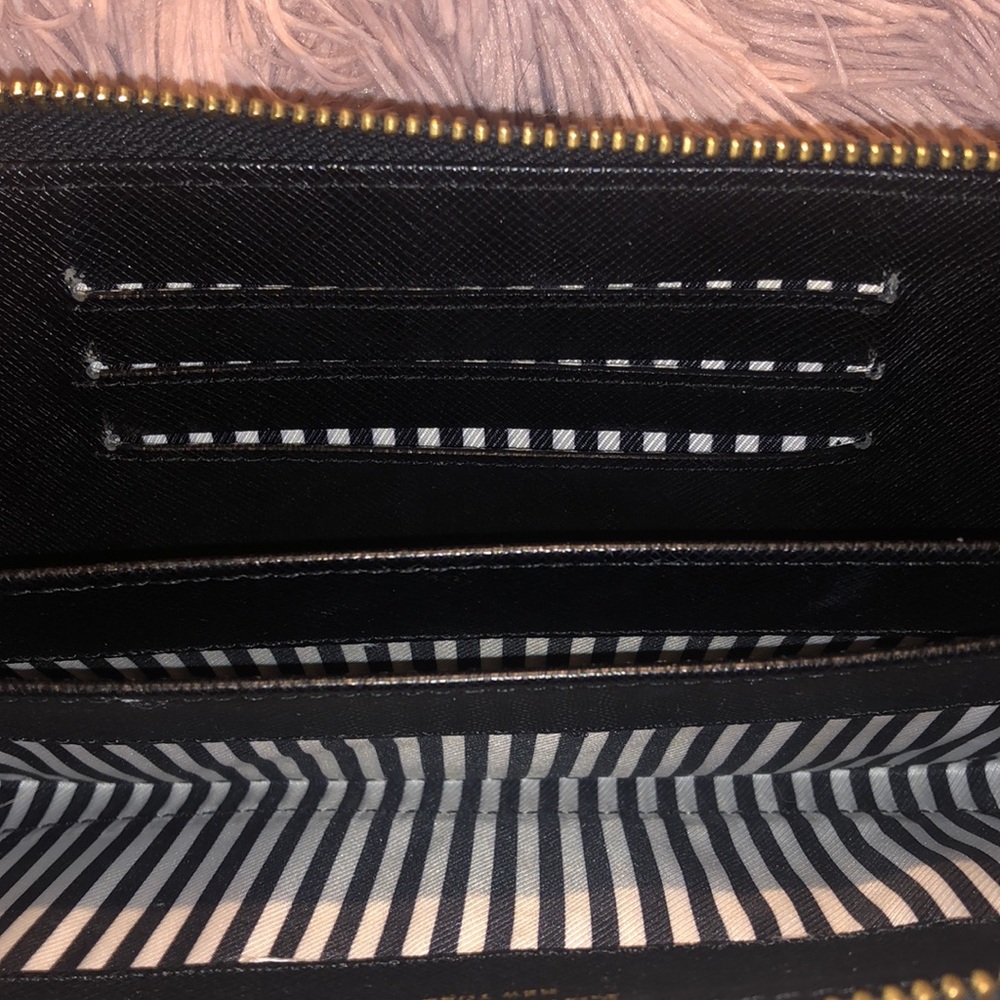 Kate Spade wallet - Picture 6 of 8
